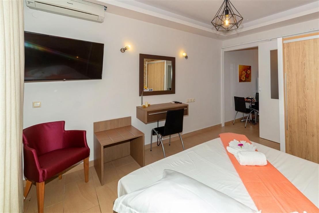 Studio Nikiti Beach Kültér fotó
