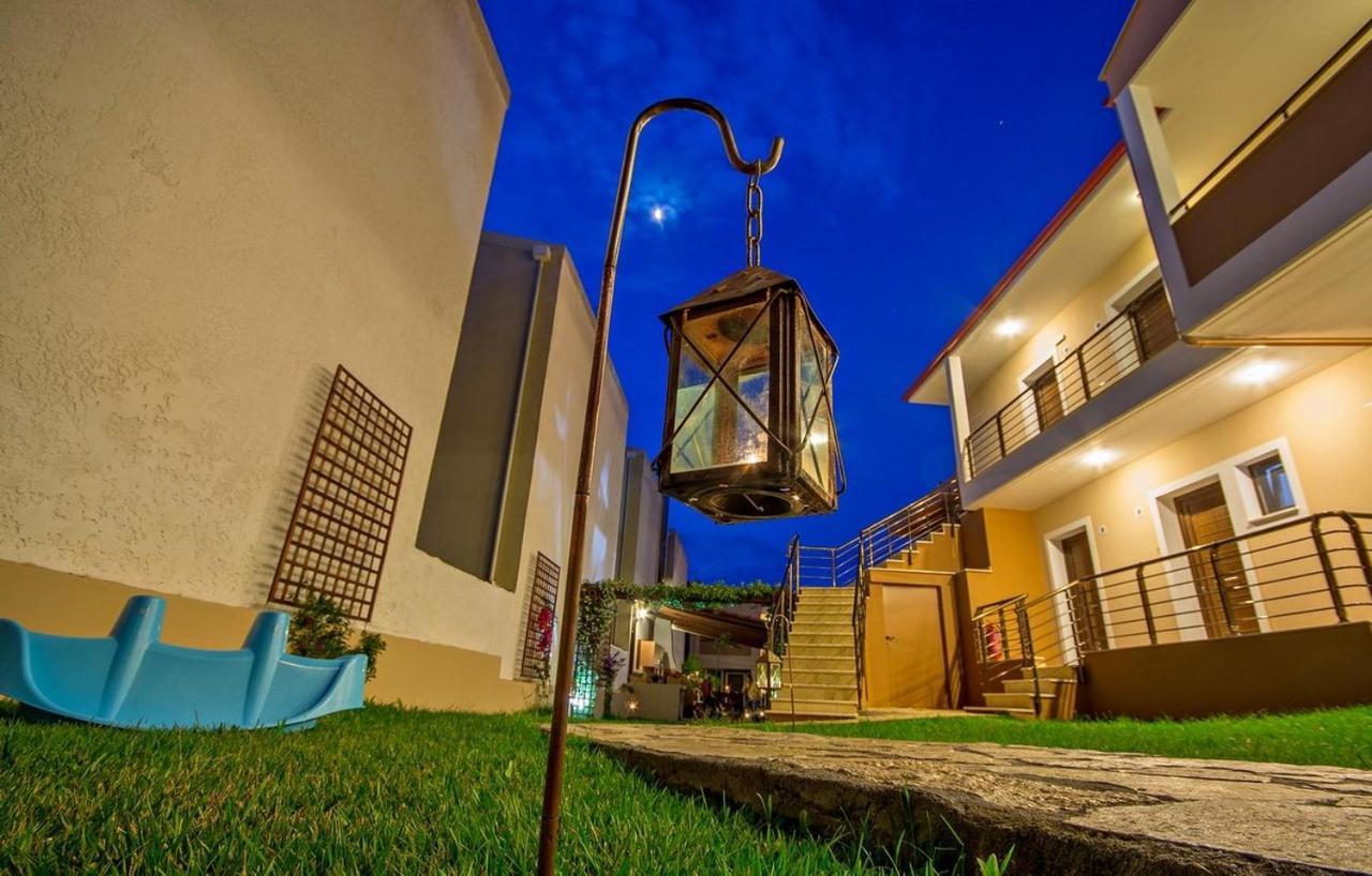 Studio Nikiti Beach Kültér fotó
