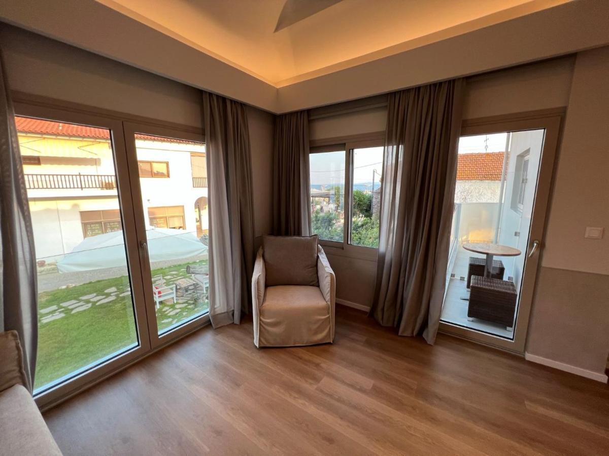 Studio Nikiti Beach Kültér fotó