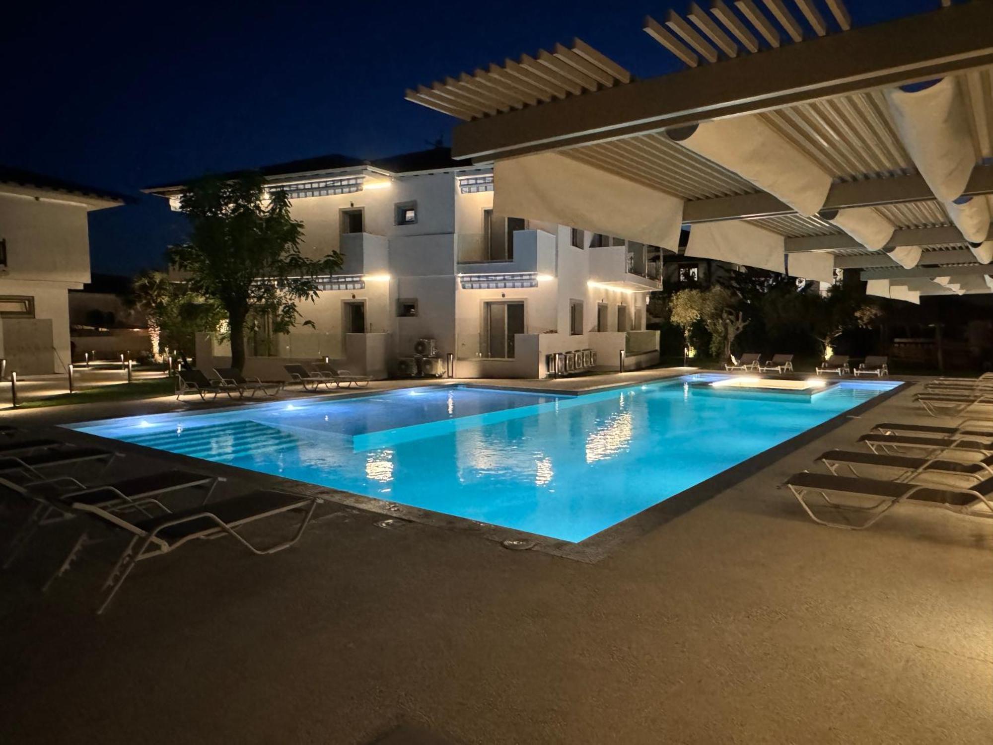 Studio Nikiti Beach Kültér fotó