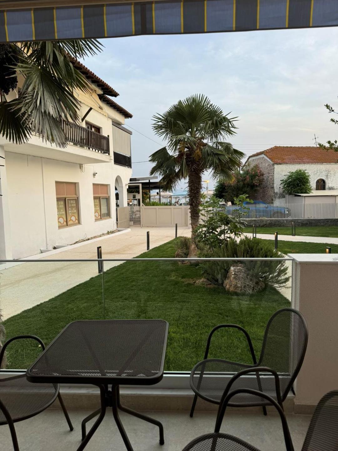 Studio Nikiti Beach Kültér fotó