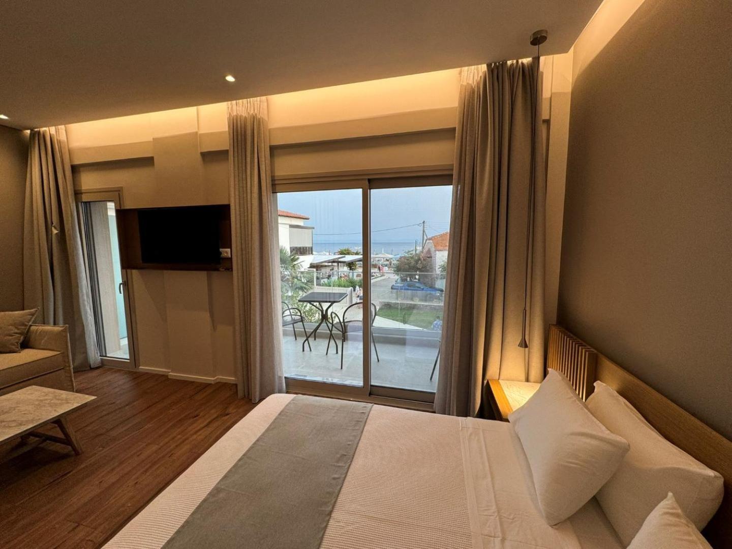 Studio Nikiti Beach Kültér fotó