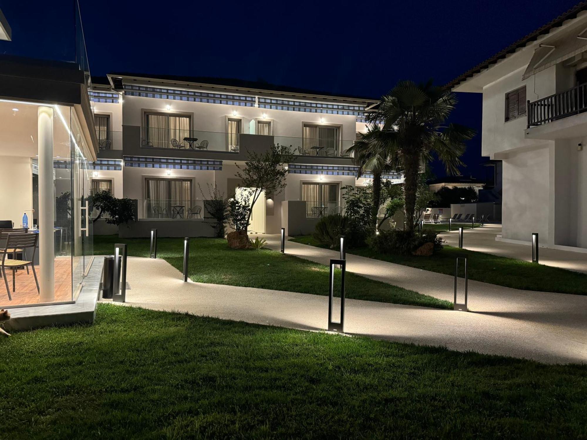 Studio Nikiti Beach Kültér fotó